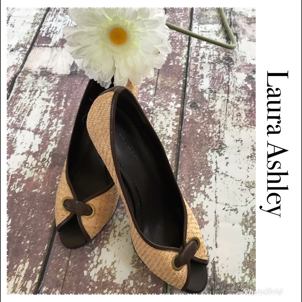 Laura Ashley peep toe shoes, size 7.5
